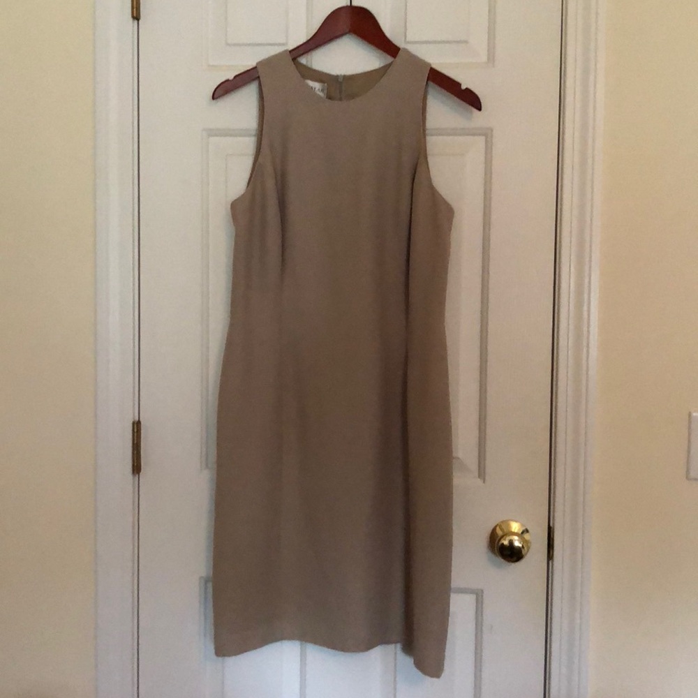 Classic Jones Wear sleeveless dress